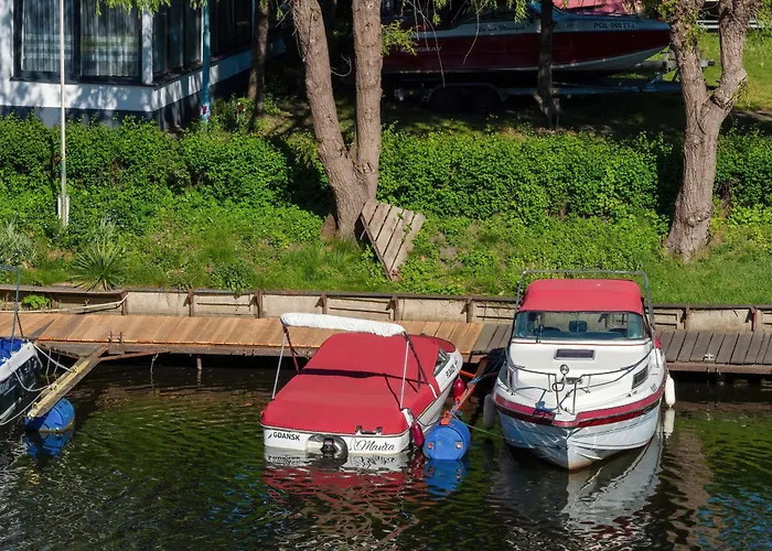 Daire Bright Near Motlawa River In By Renters Gdansk