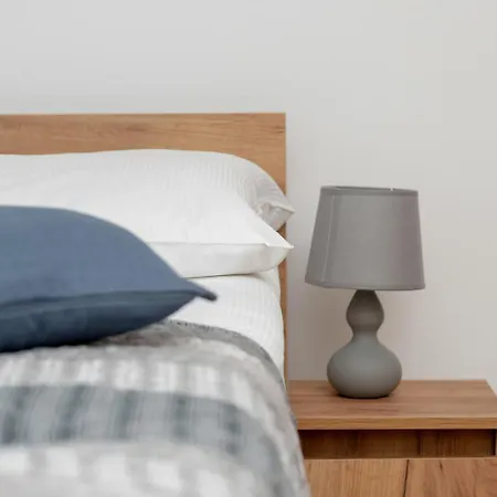 Bright Near Motlawa River In By Renters Апартаменты *