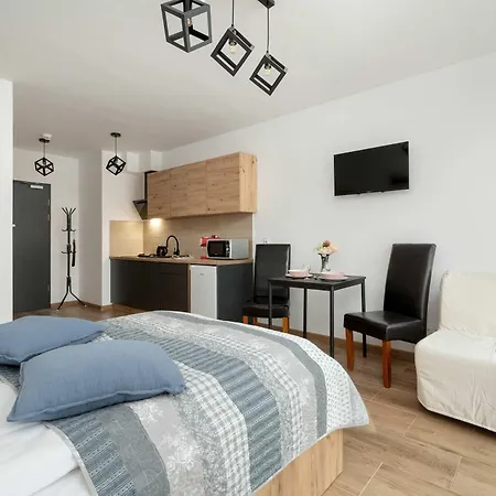 Bright Near Motlawa River In By Renters Apartment