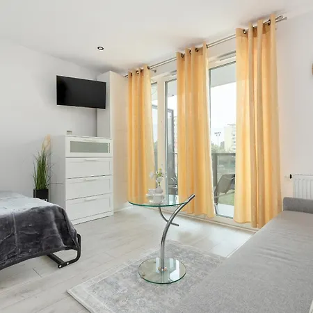 Bright Near Motlawa River In By Renters * Гданьск