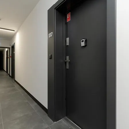 Bright Near Motlawa River In By Renters *