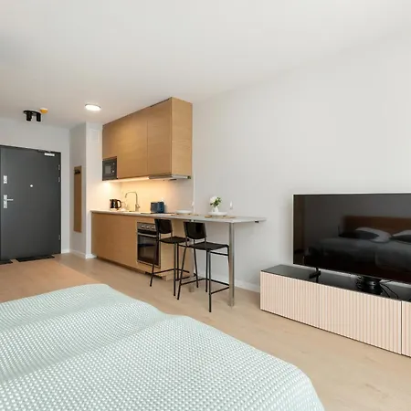 Апартаменты Bright Near Motlawa River In By Renters