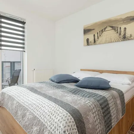 דירה Bright Near Motlawa River In By Renters גדנסק