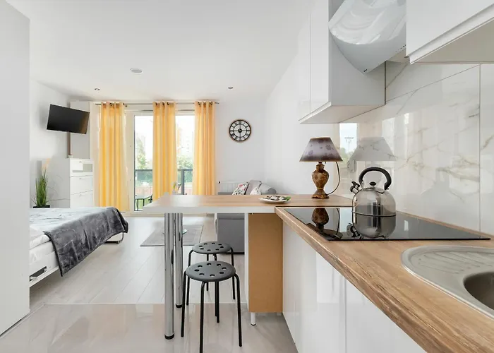 Apartament Bright Near Motława River In By Renters *