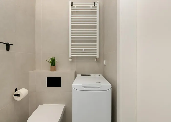 Apartament Bright Near Motława River In By Renters Gdańsk