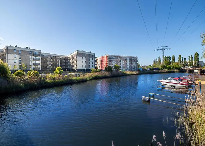 Bright Near Motława River In By Renters Apartament *